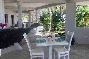 Kitangani Restaurant & Pizzeria